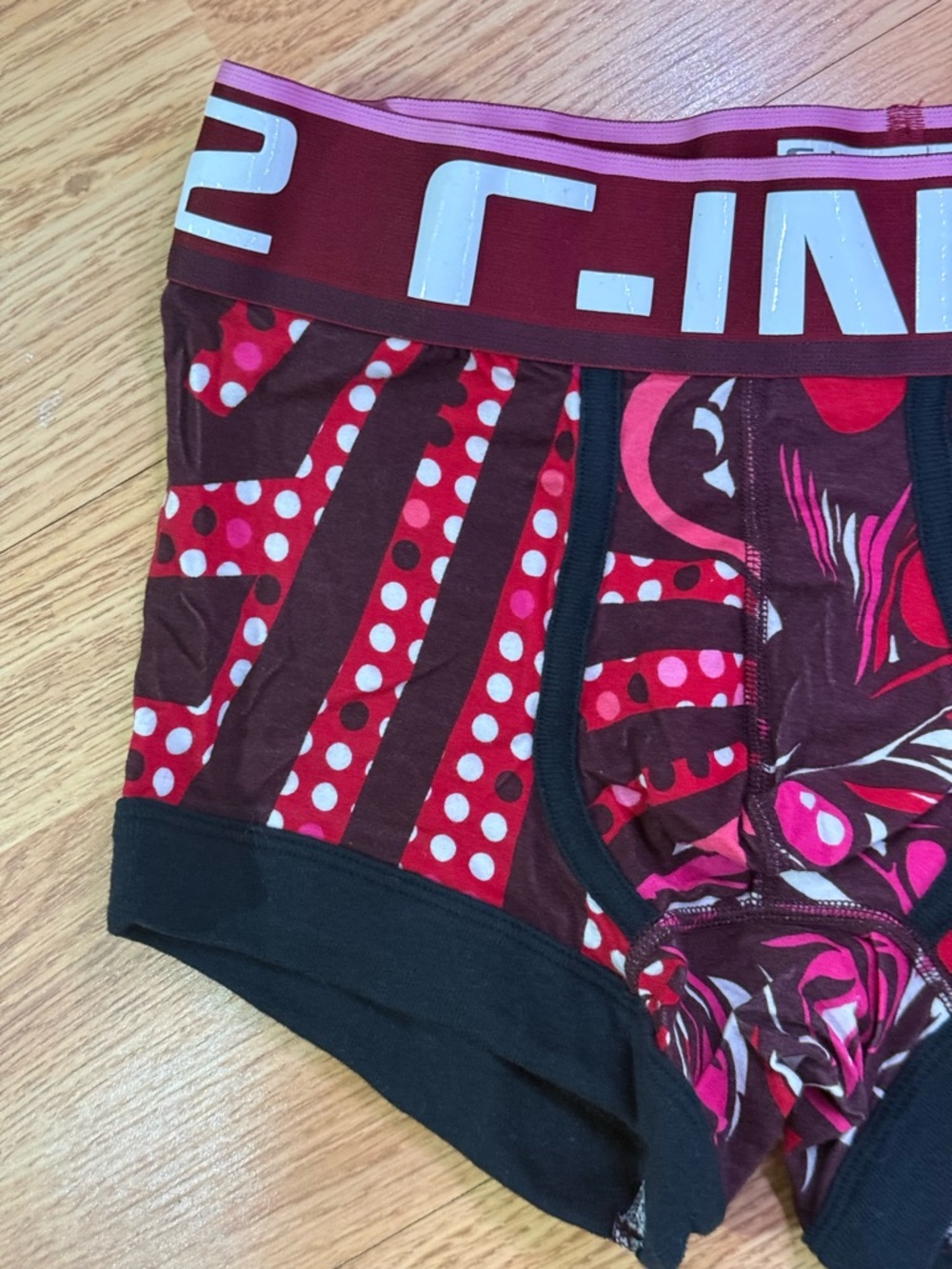 Red Patterned Stretch Shorts - Picture 2 of 7